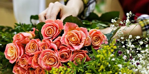 Where can I buy flowers online in Athens